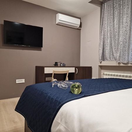 Center Prestige Apartments Белград Экстерьер фото
